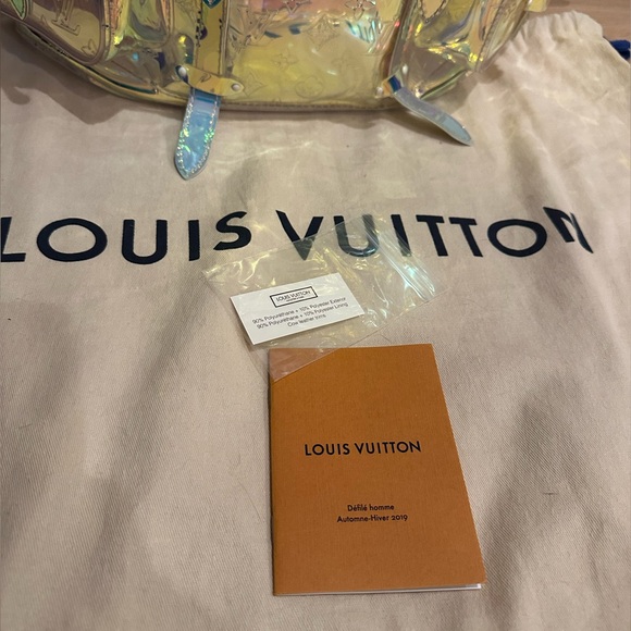 LOUIS VUITTON GM Prism Backback - Picture 14 of 14